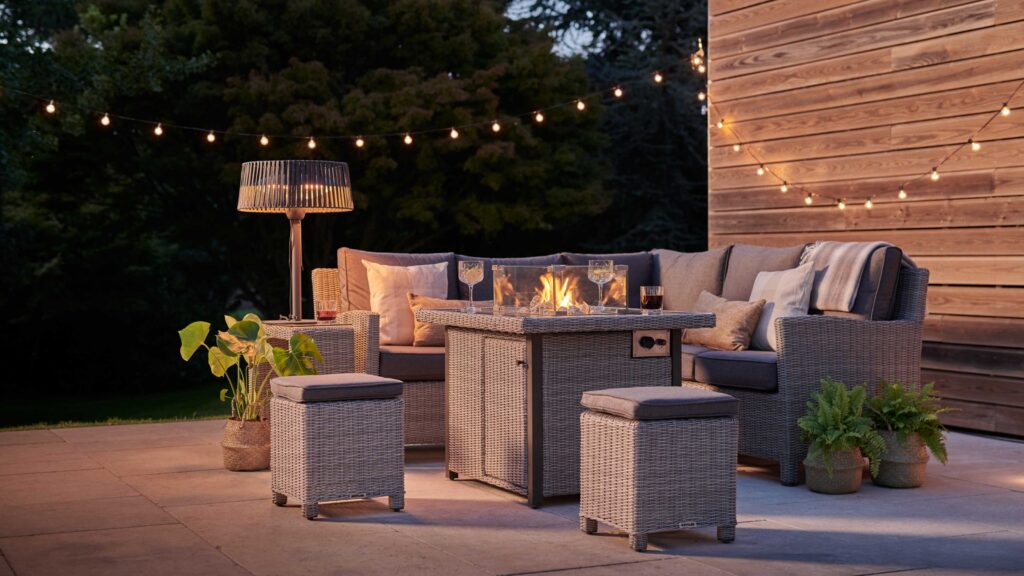 How do I make an outdoor living room feel cosy, inviting and comfortable