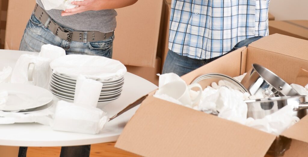 Tips for Packing Your Kitchen Items When Moving
